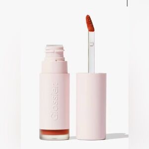 Glossier G Suit Strike Soft Touch Lip Creme